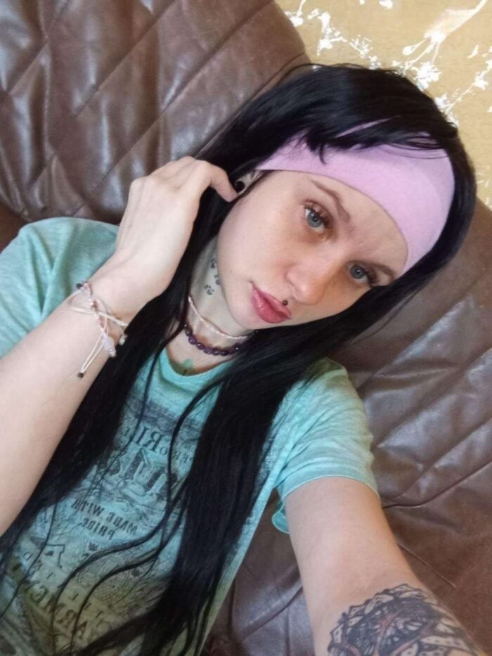 Violeta, 25 - Image 4